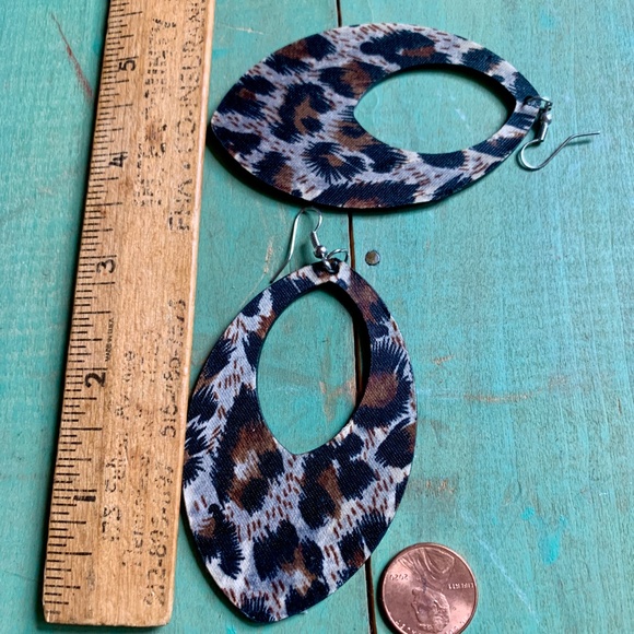 Fun Leopard Oval Cutout Hoop Dangle Earrings - Big Animal Print Earrings - Picture 4 of 5